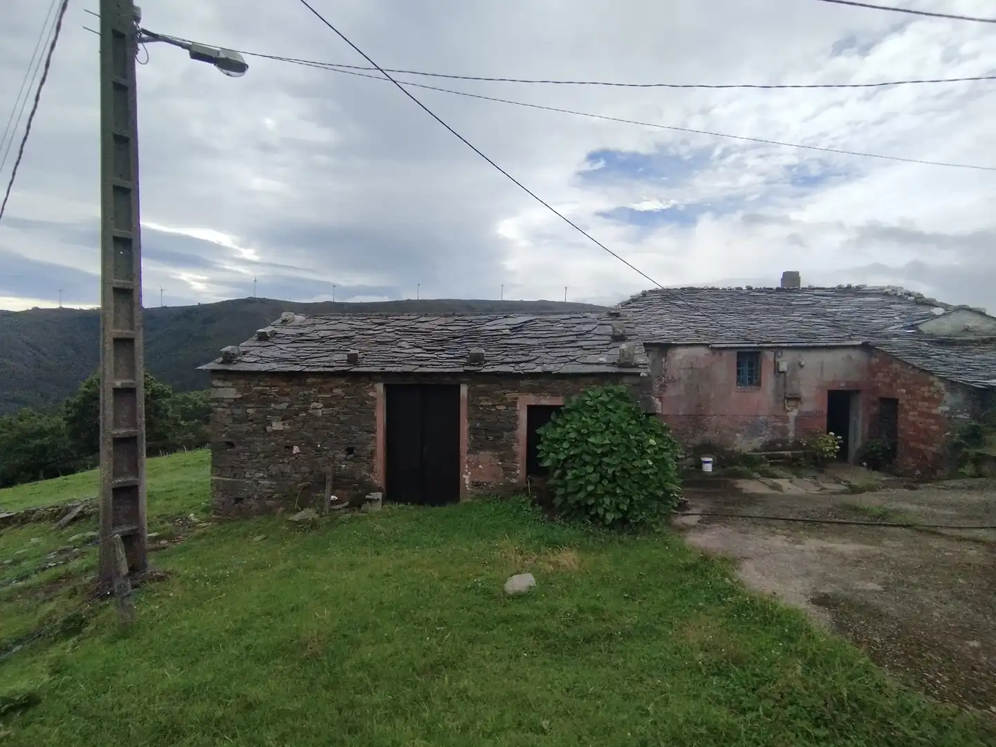 Haus mit Garten zum Verkauf in Ourol, imagen 3