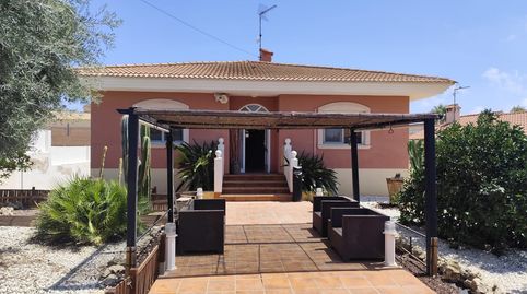 ESPECTACULAR CHALET EN BUSOT