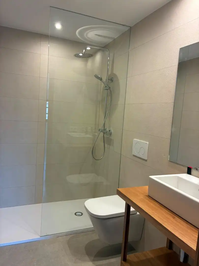 Bany de Casa o xalet de lloguer en Sineu amb Aire condicionat, Terrassa i Piscina