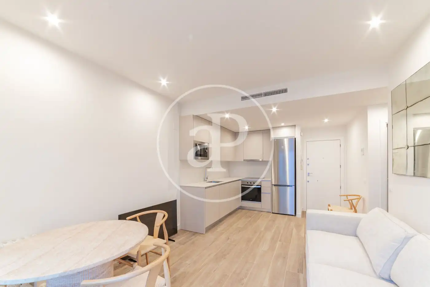 Flat for rent in C/ del Maestro Guerrero, Universidad - Malasaña