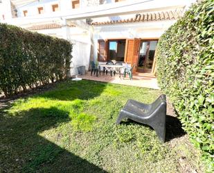 Jardí de Casa adosada en venda en Conil de la Frontera amb Aire condicionat, Calefacció i Jardí privat