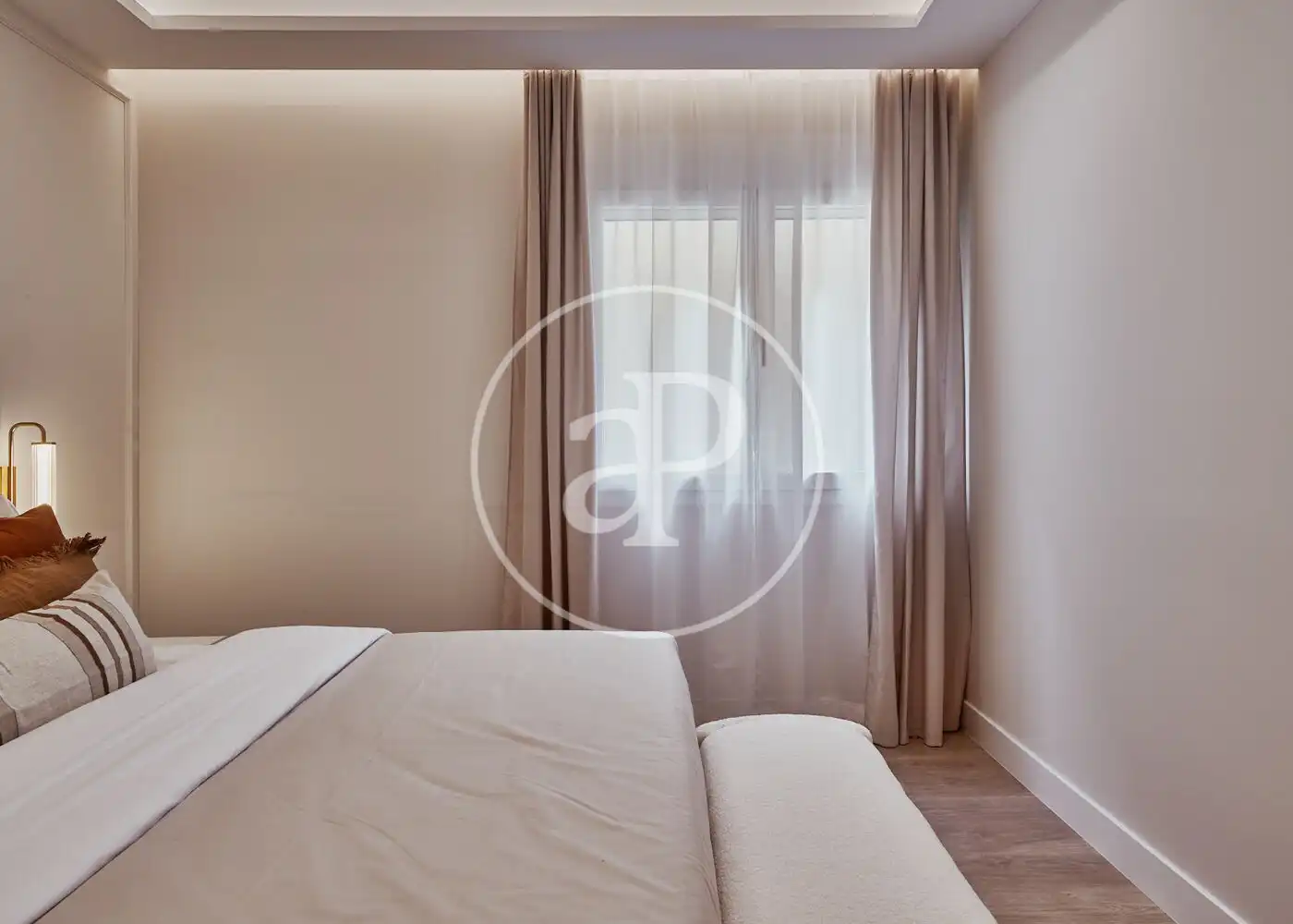 Schlafzimmer von Wohnung zum Verkauf in Madrid mit Klimaanlage, Heizung und Möbliert