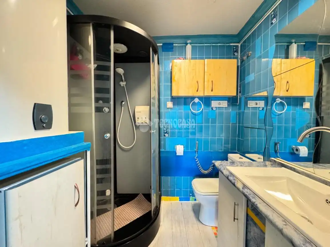 Bathroom of Flat for sale in Fuengirola  with Terrace