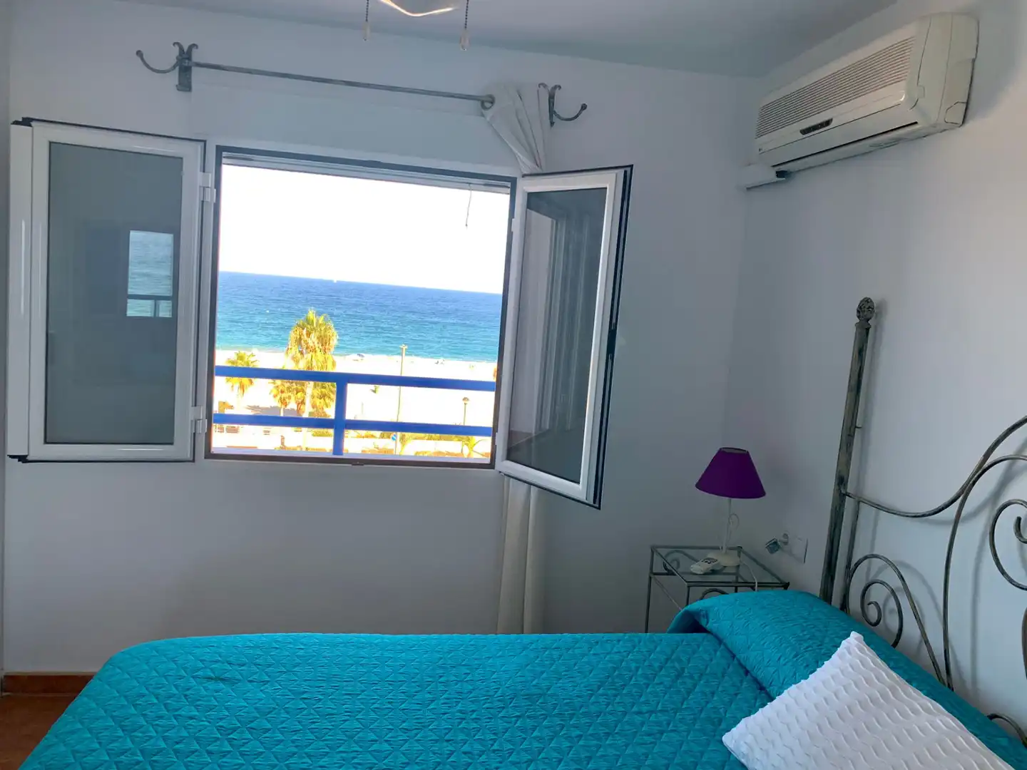 Dormitori de Apartament de lloguer en Mojácar amb Aire condicionat, Calefacció i Terrassa