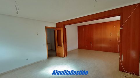 Unifamiliar con 4 Dormitorios, imagen 3
