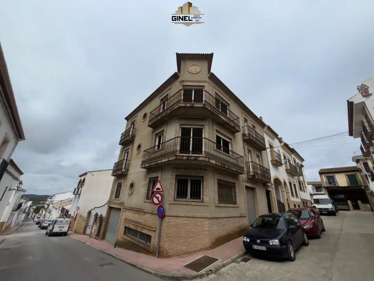 Adossat amb terrassa en venda a Arjona