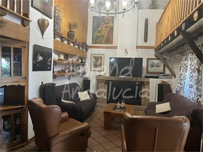 Casa rústica amb piscina en venda a Alcalá la Real, imagen 6