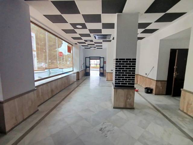 Local comercial en Alquiler en Burguillos
