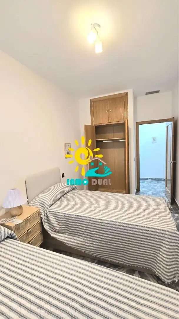 Dormitori de Apartament de lloguer en Badajoz amb Aire condicionat, Calefacció i Moblat