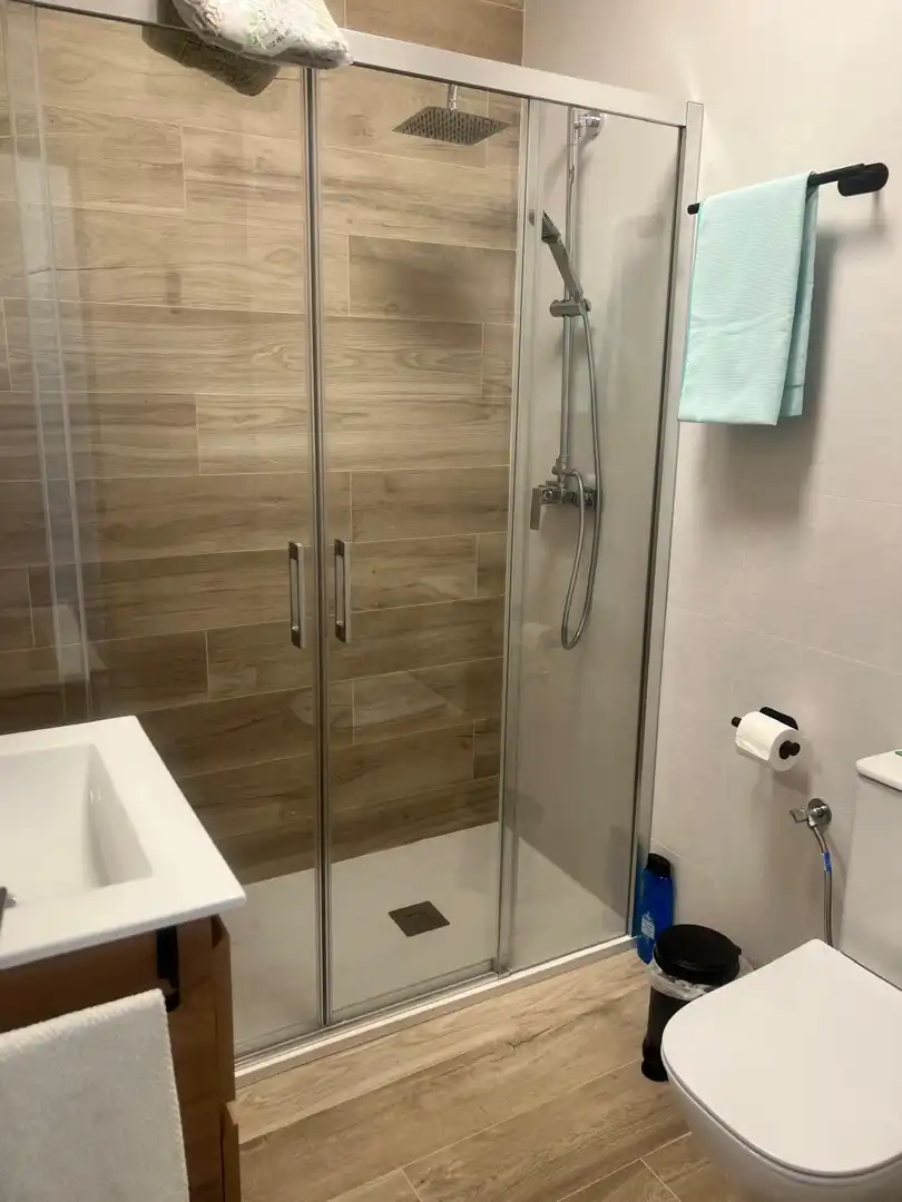 Bathroom of Flat for rent in Ronda  with Furnished