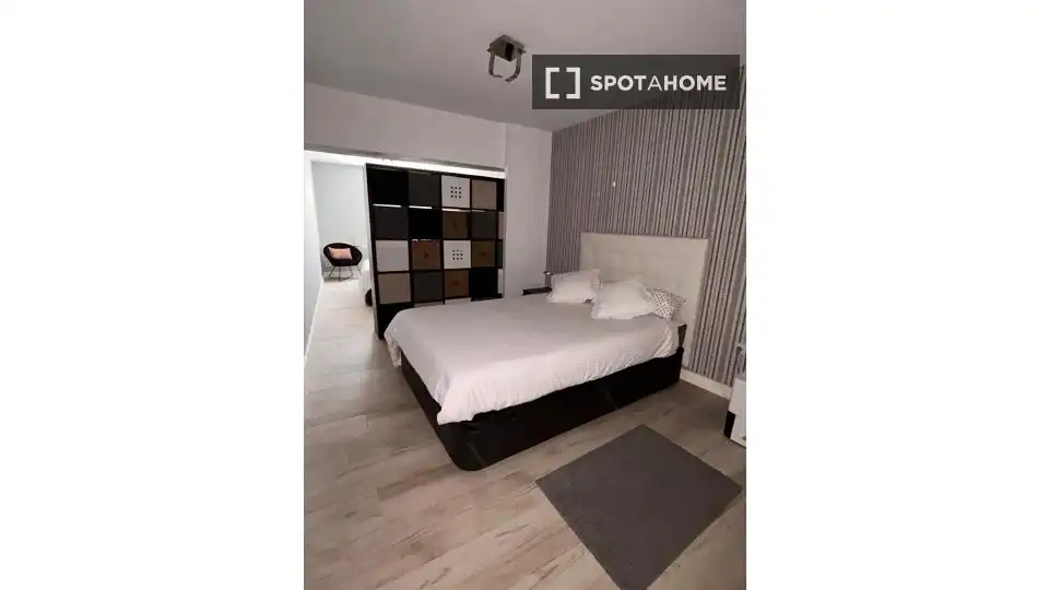 Habitación de Apartamento para compartir en Madrid con Aire acondicionado, Calefacción y Terraza