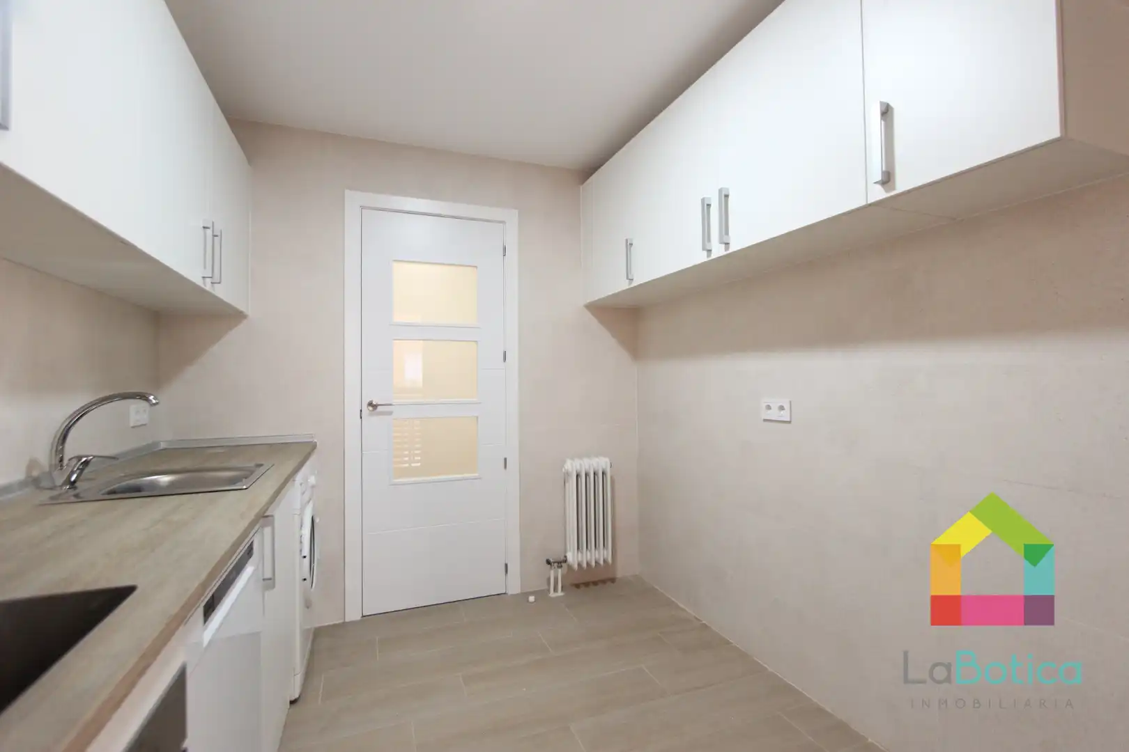 Kitchen of Flat for sale in Toledo  with Air Conditioner and Heating