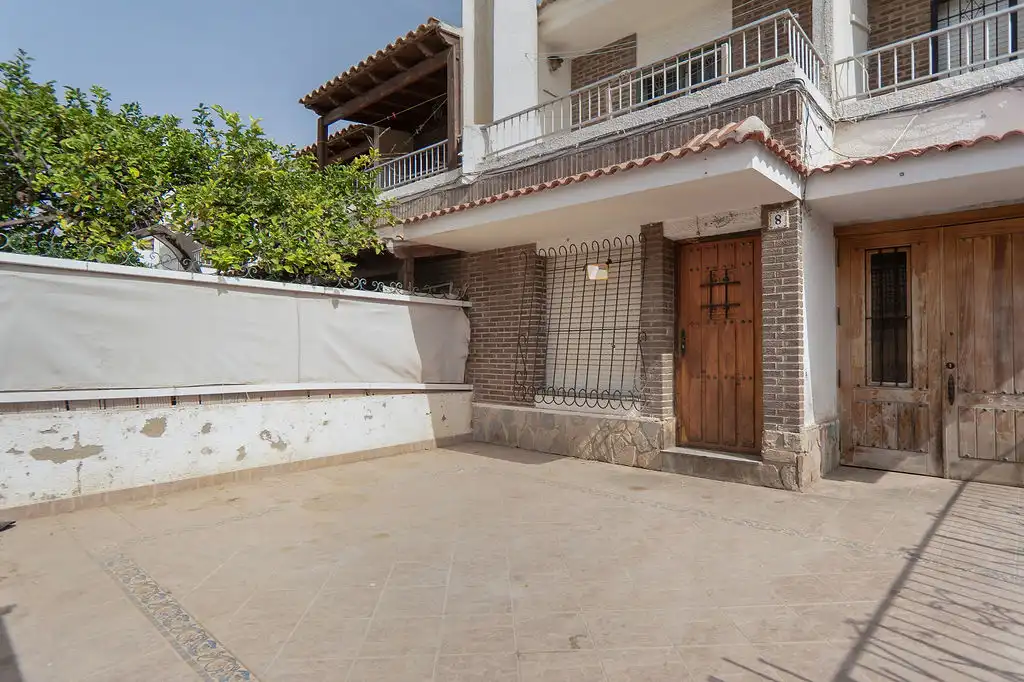 Vista exterior de Casa adosada en venda en Cartagena