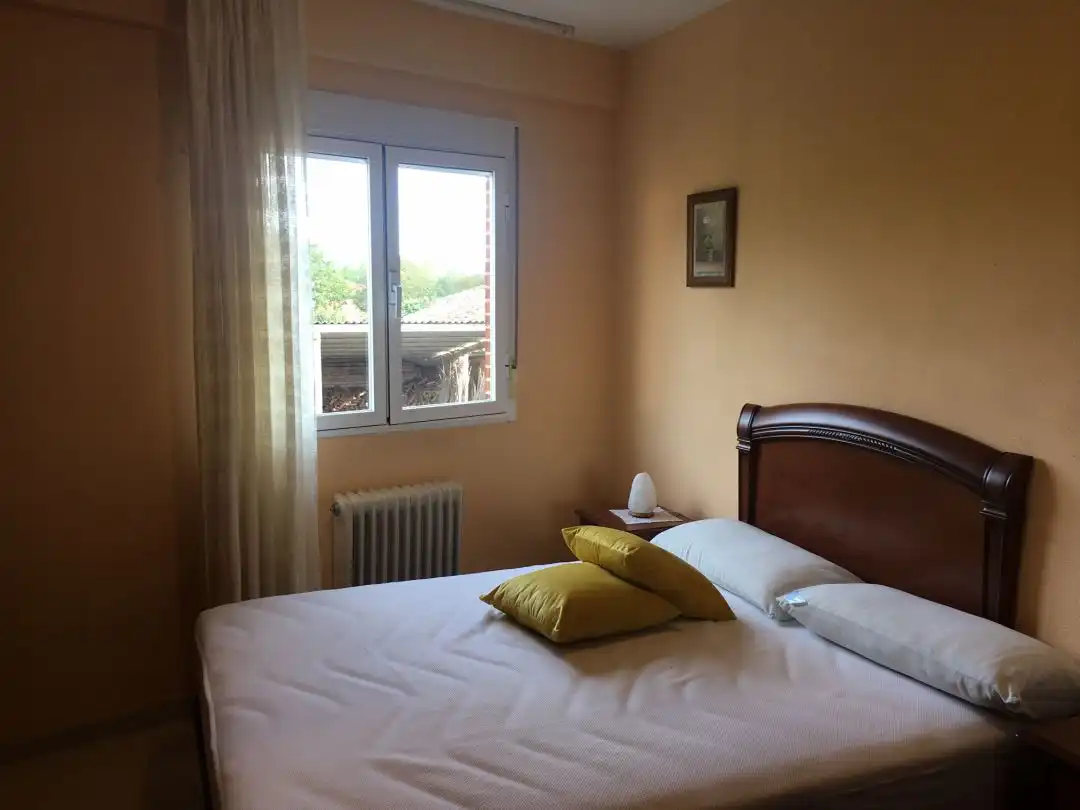 Habitación de Casa o chalet en venta en Santurde de Rioja con Calefacción y Terraza