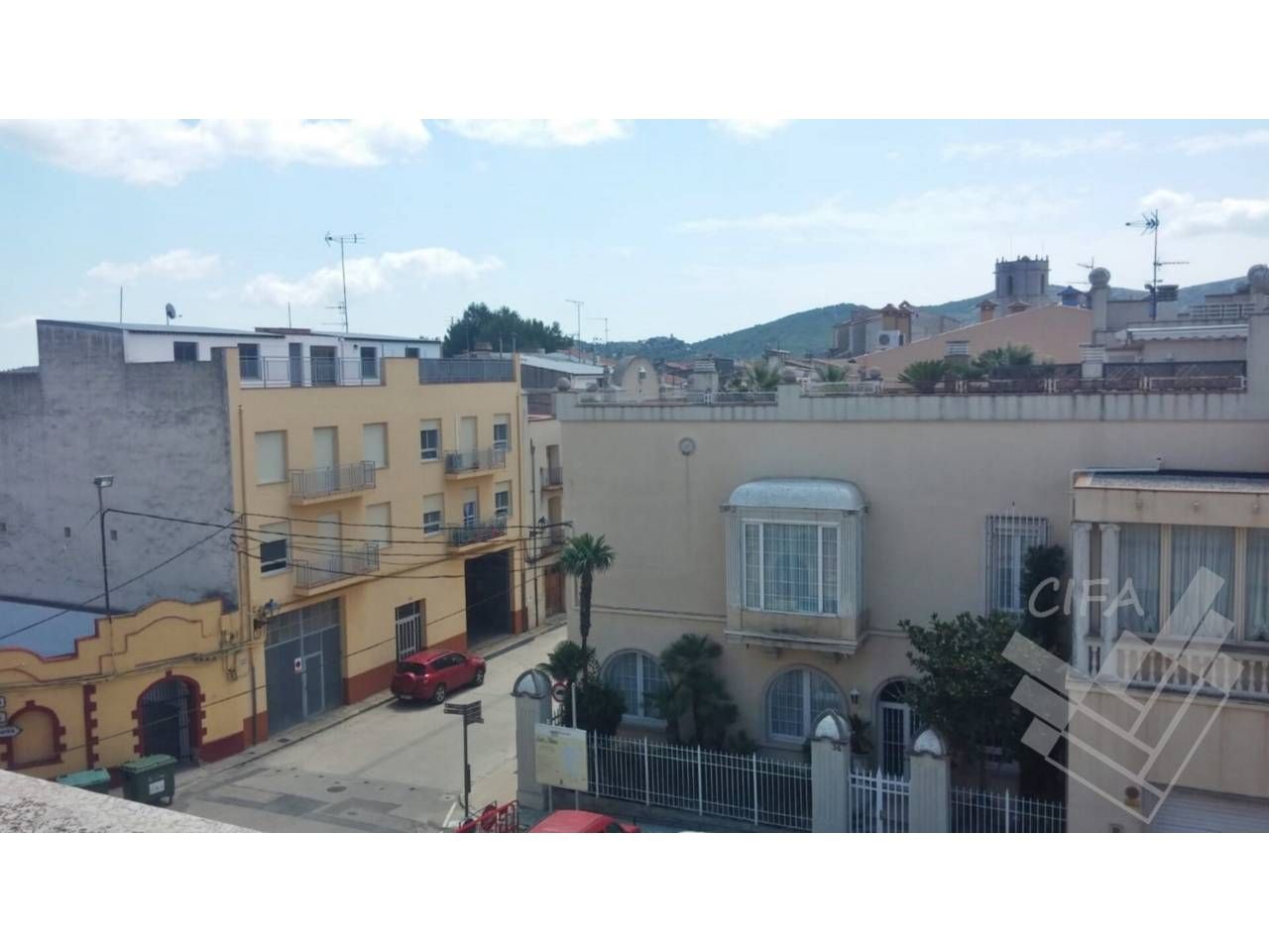 Vista exterior de Casa adosada en venda en Sant Mateu amb Terrassa i Moblat