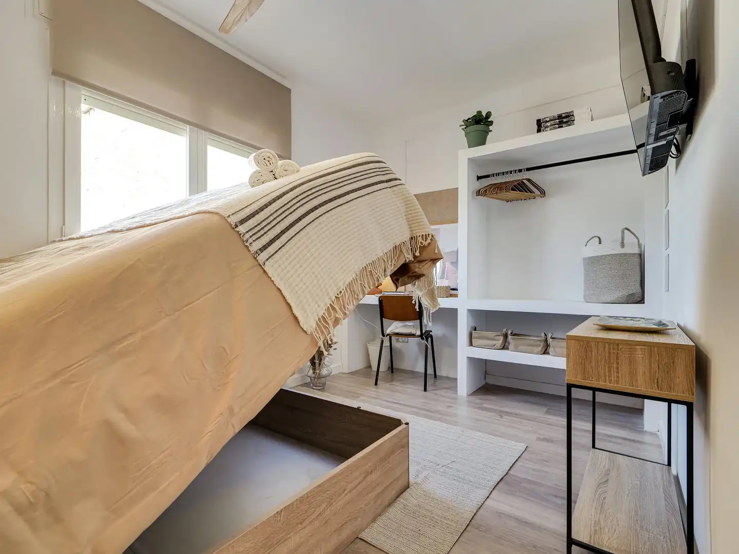 Schlafzimmer von Wohnung zur untervermieten in Barcelona mit Heizung, Privatgarten und Möbliert