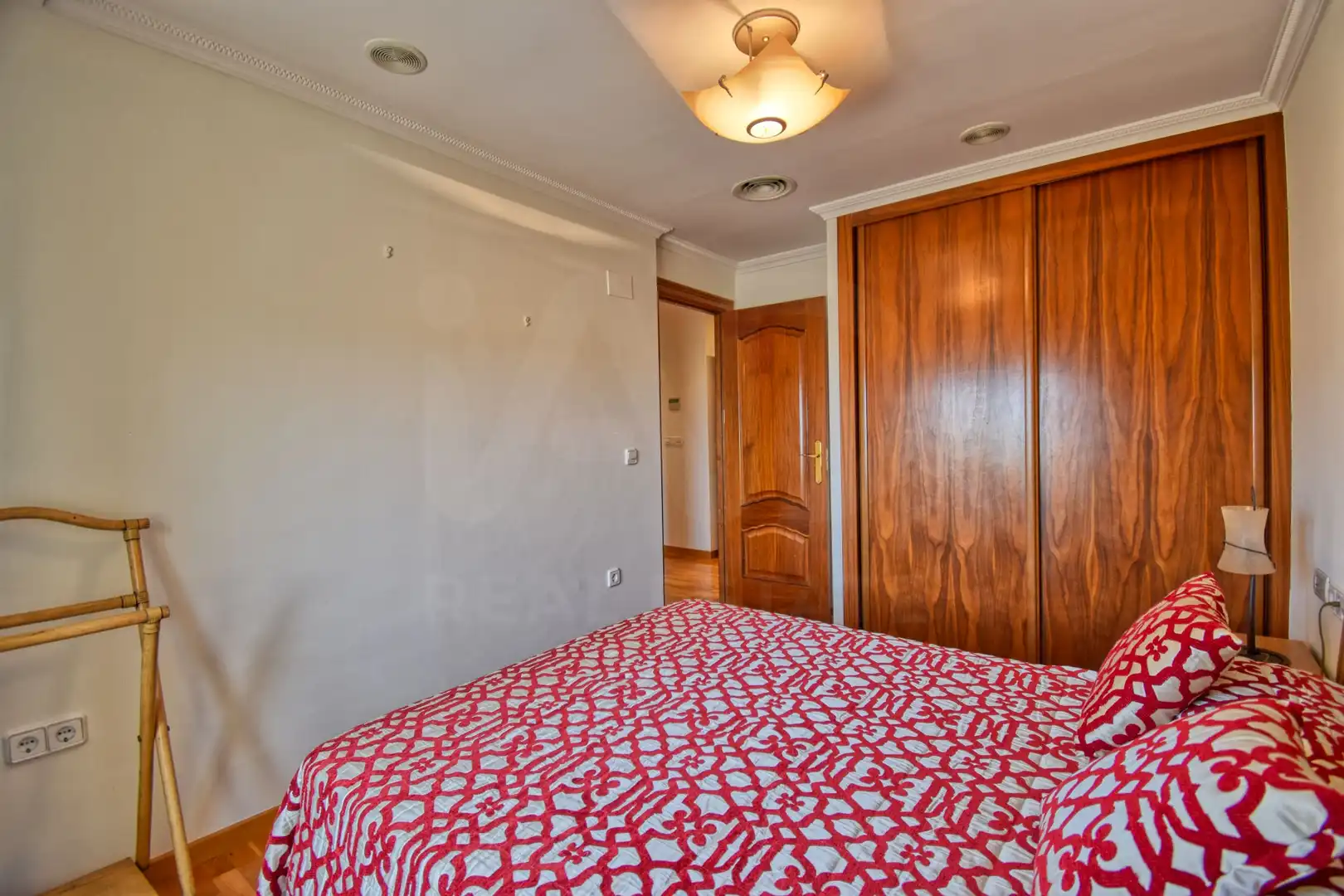 Bedroom of Flat for rent in Saladar