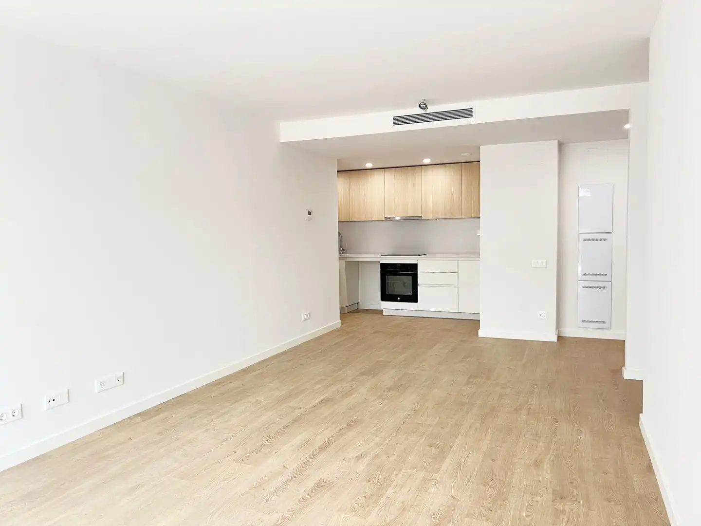 Sala d'estar de Planta baixa en venda en Sabadell amb Calefacció, Terrassa i Piscina comunitària