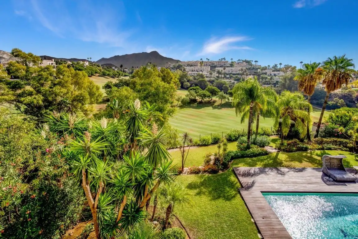 Chalet con piscina en venta en La Quinta, imagen 45