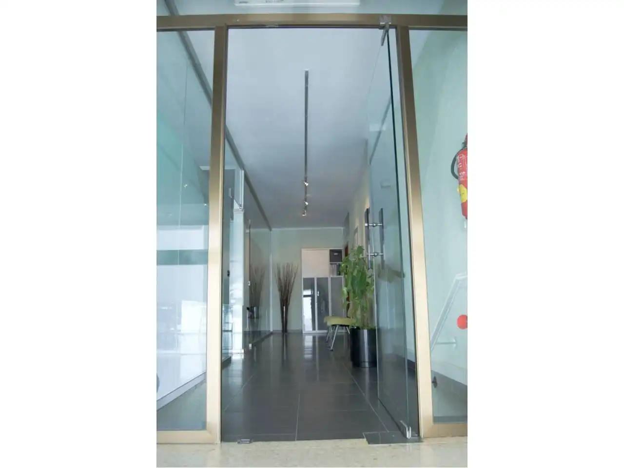 Local comercial en venda a Calle Monturiol, imagen 3