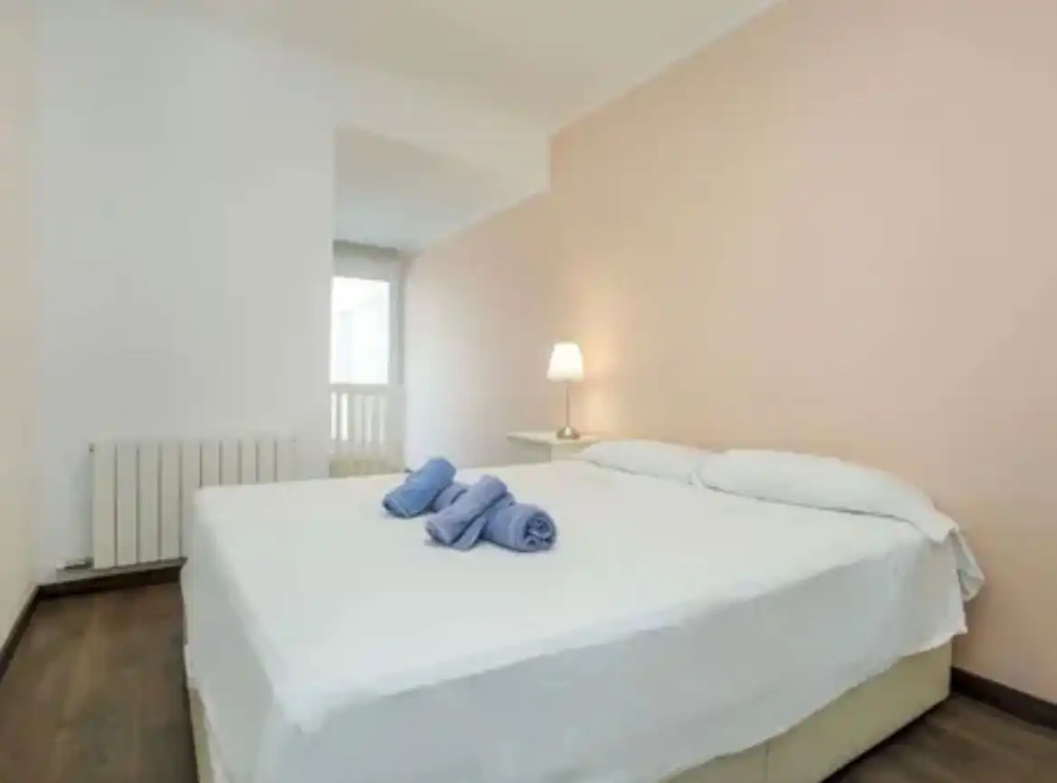 Schlafzimmer von Wohnungen zum Verkauf in Tossa de Mar mit Klimaanlage, Heizung und Parkett