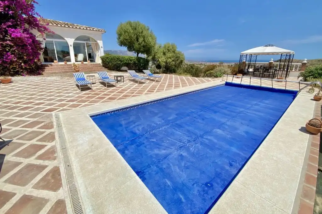 Piscina de Finca rústica en venta en Mijas con Jardín privado, Terraza y Piscina