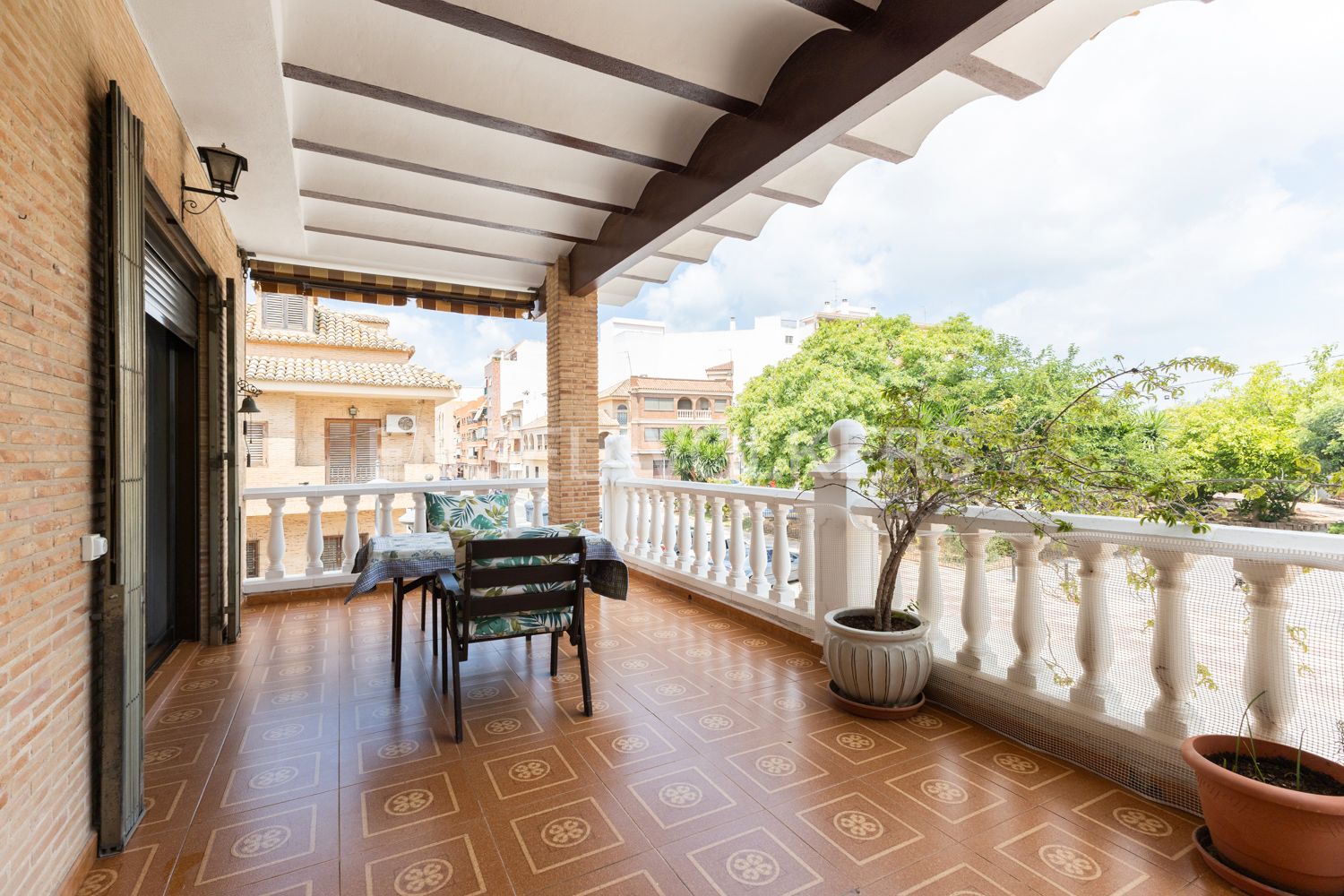 Terrassa de Casa o xalet en venda en Paterna amb Aire condicionat, Calefacció i Jardí privat