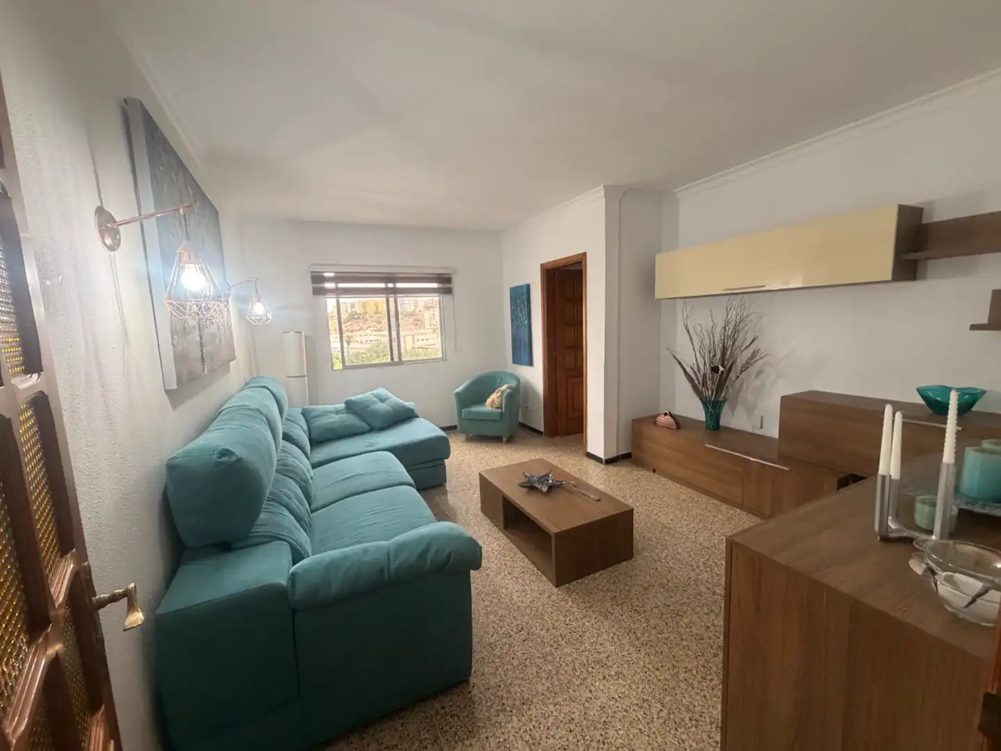 Sala d'estar de Pis en venda en Las Palmas de Gran Canaria amb Moblat i Forn