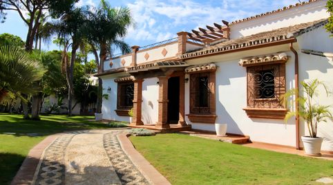 Villa Mediterránea en esquina,a Pasos de la Playa – Urb. El Presidente (Marbella/Estepona), imagen 5