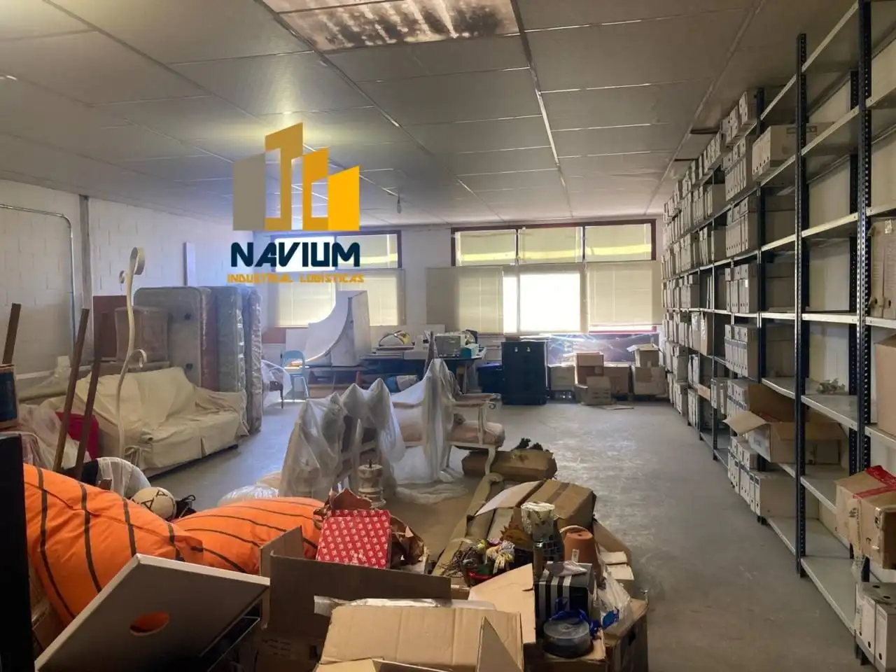 Nau industrial en venda en Madrid