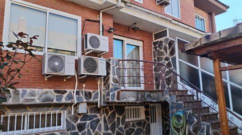 Foto 4 de Casa adosada en venda a Velilla de San Antonio, Madrid