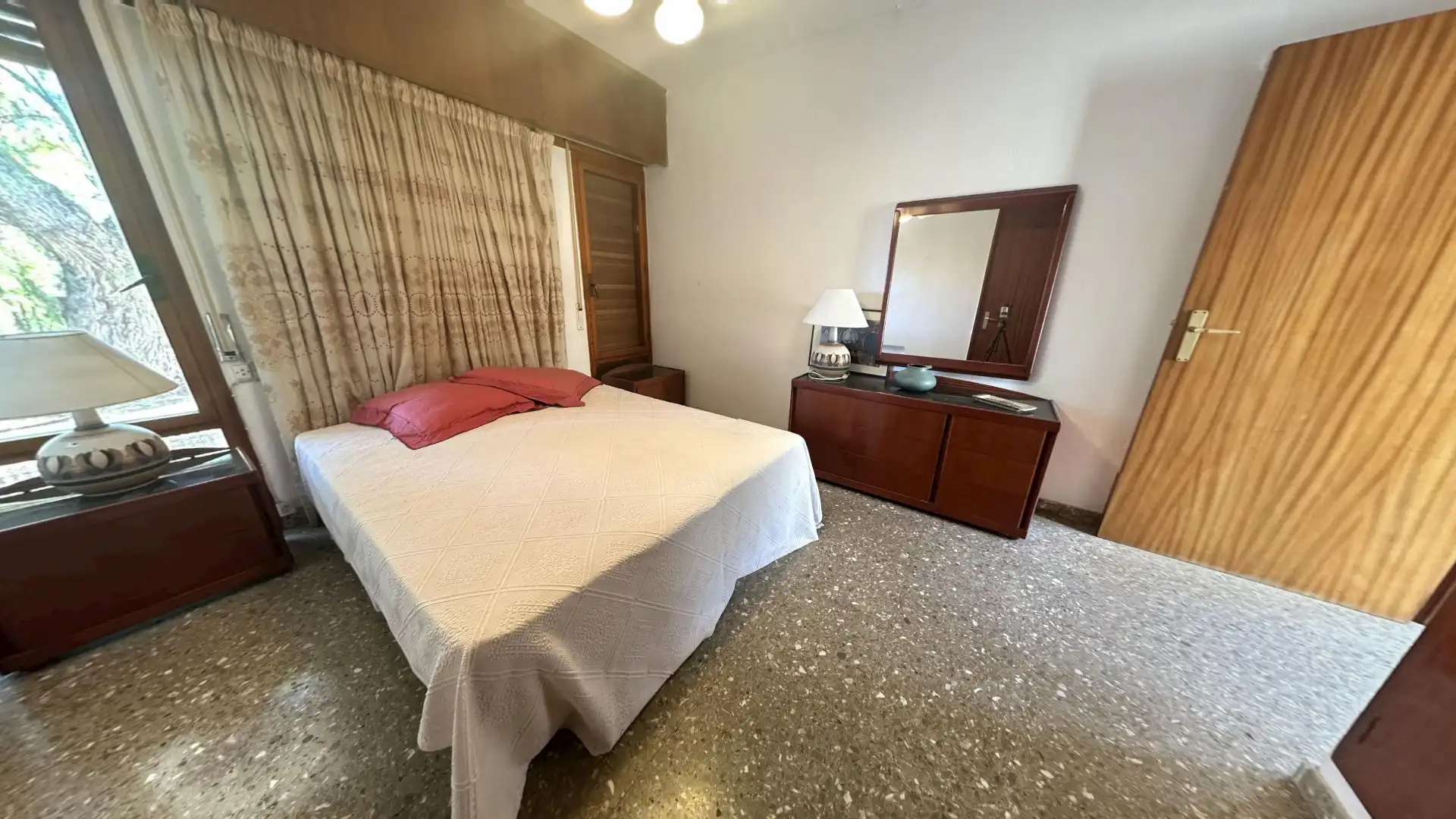 Dormitori de Casa o xalet en venda en Alicante / Alacant amb Jardí privat, Terrassa i Piscina