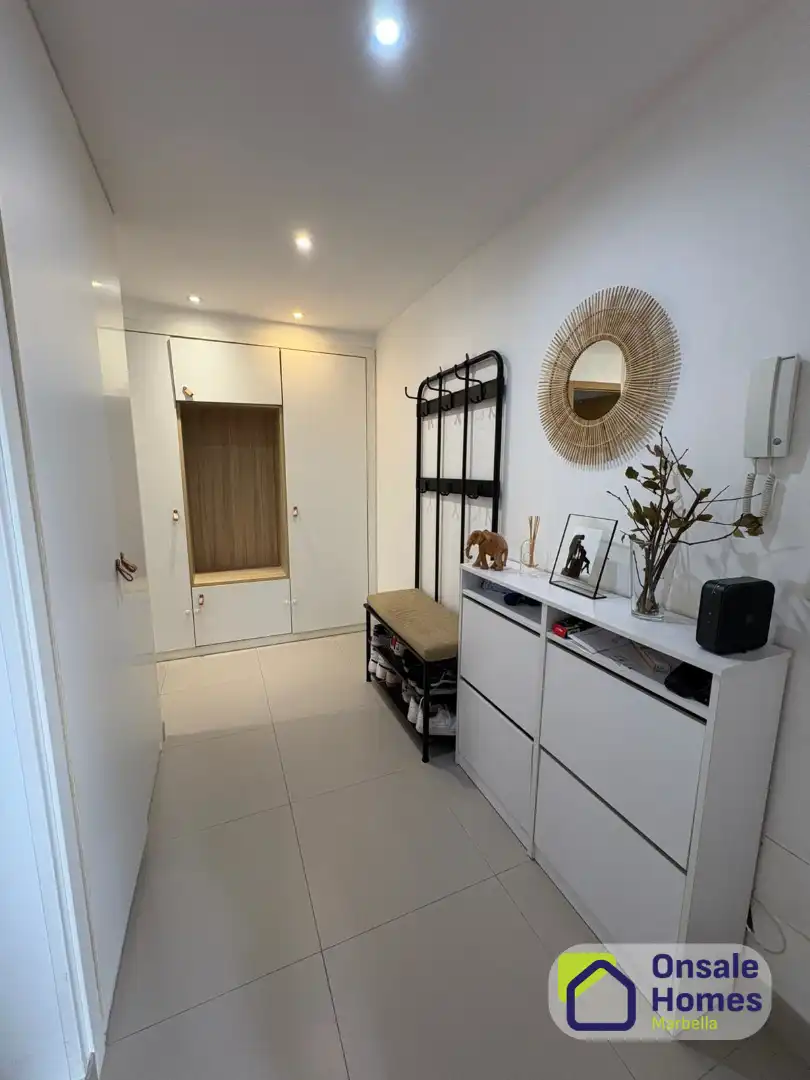Flat for sale in Marbella  with Air Conditioner, Terrace and Furnished