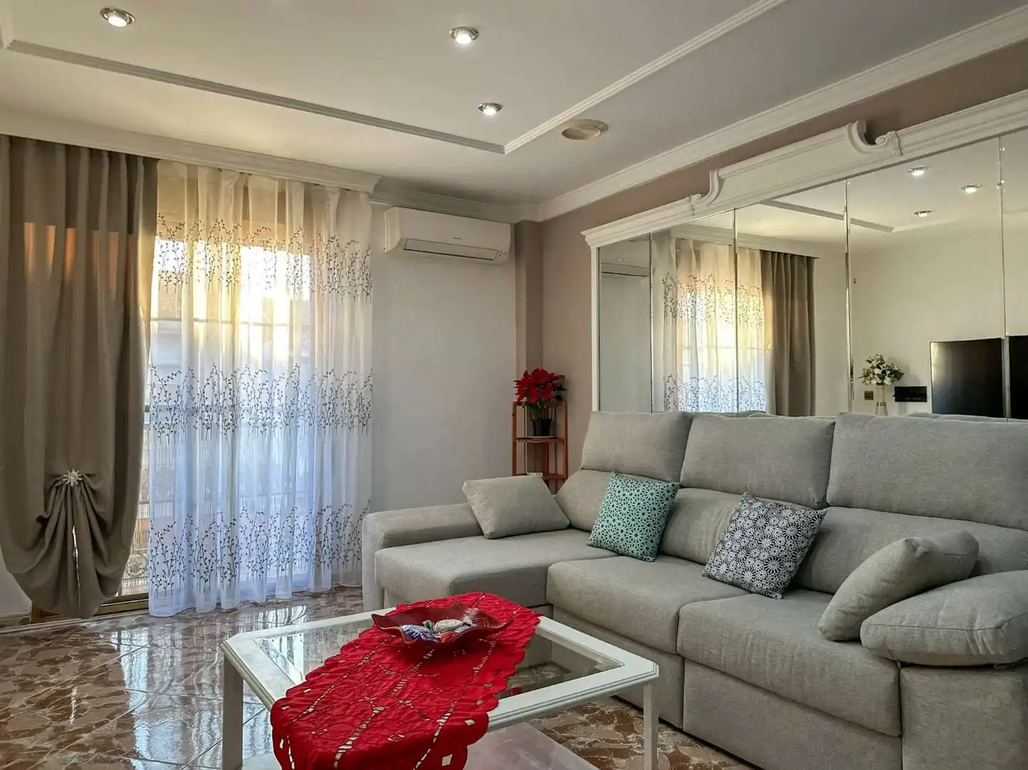 Sala de estar de Piso de alquiler en Vélez de Benaudalla con Aire acondicionado, Terraza y Amueblado