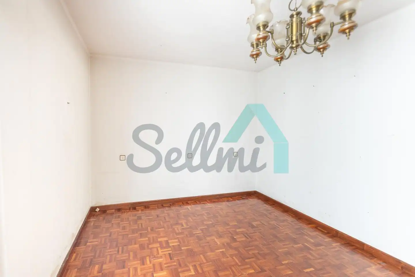 Bedroom of Flat for sale in Gijón   with Heating, Parquet flooring and Terrace