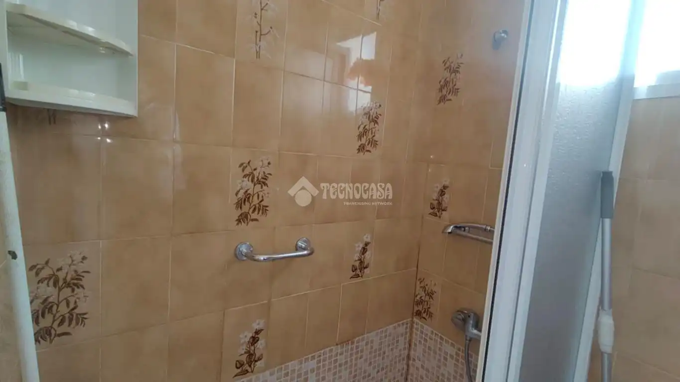 Bathroom of Flat for sale in Sevilla