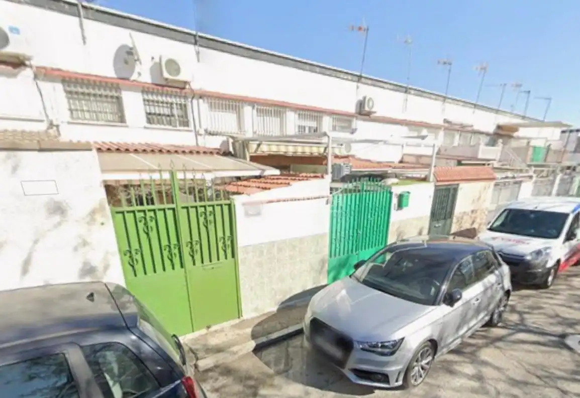 Vista exterior de Casa adosada en venta en Madrid con Aire acondicionado y Amueblado