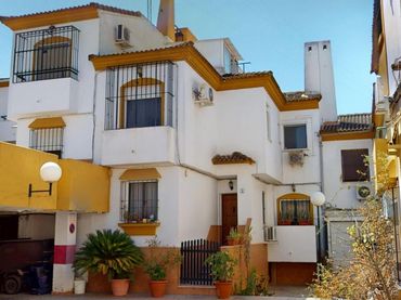Casa amb balcó en venda a La Paz