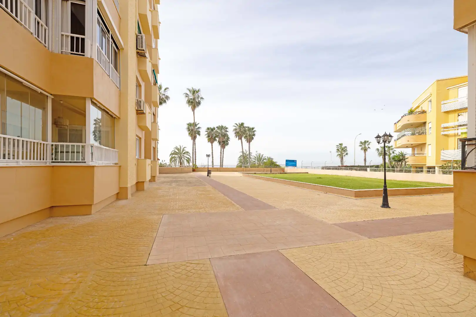Außenansicht von Wohnung zum Verkauf in Málaga mit Klimaanlage, Heizung und Terrasse