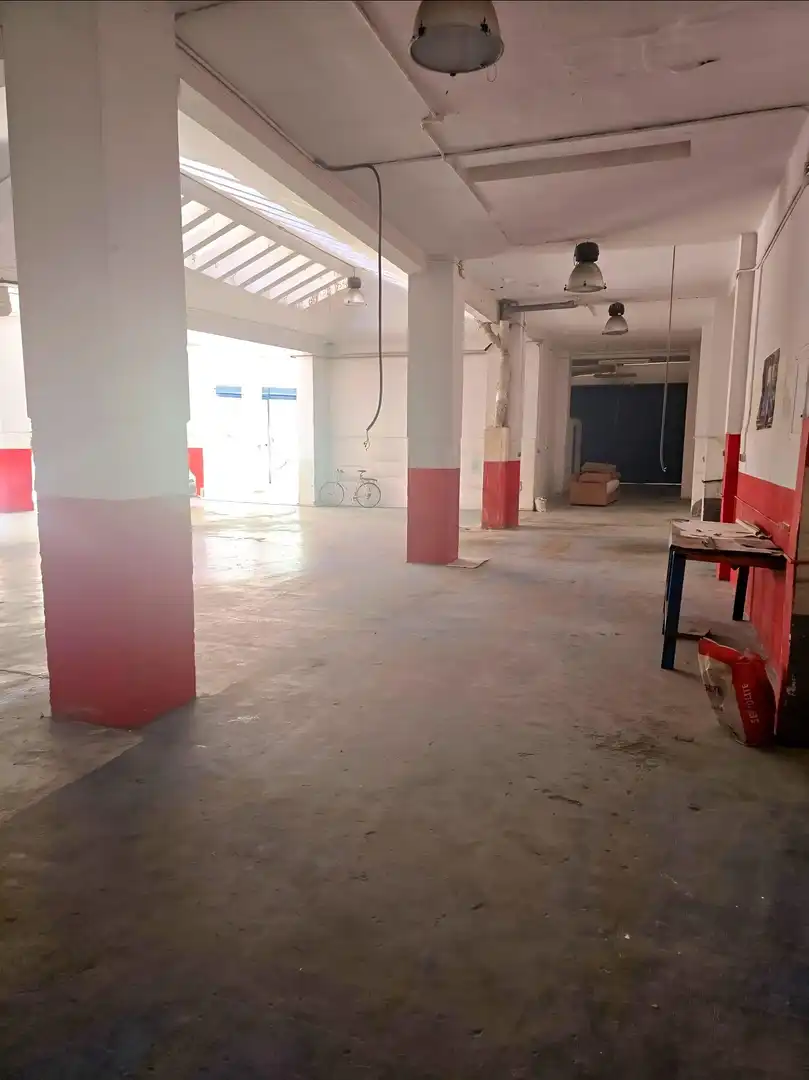 Parkplatz von Geschaftsraum zur Miete in Zaragoza