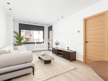 Piso con balcón en venta en Carrer DIPUTACIO