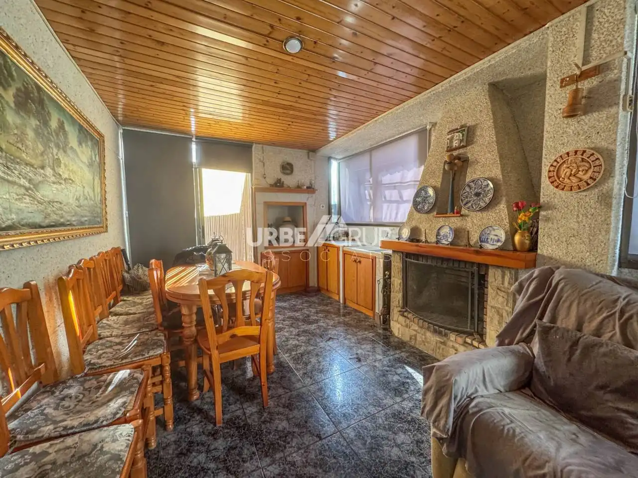 Außenansicht von Haus oder Chalet zum Verkauf in Sant Esteve Sesrovires mit Klimaanlage, Heizung und Terrasse