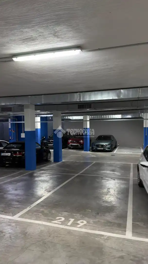 Einzelparkplatz zum Verkauf in Calle de San Germán