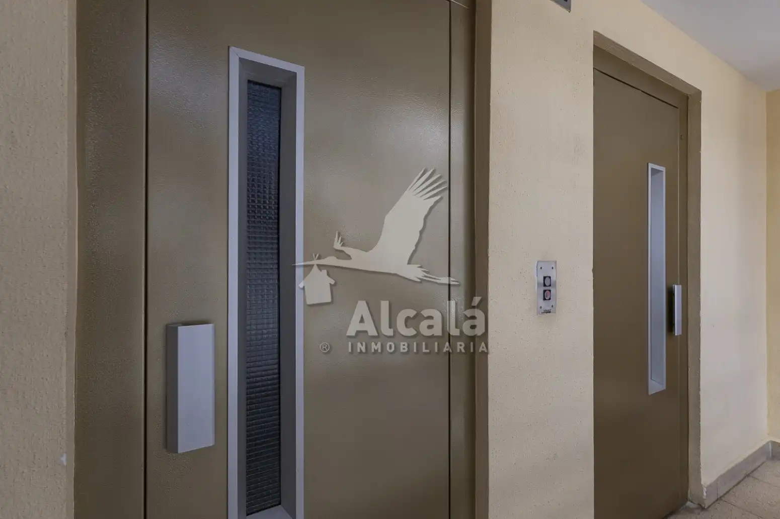 Piso en venta en Alcalá de Henares con Calefacción y Terraza