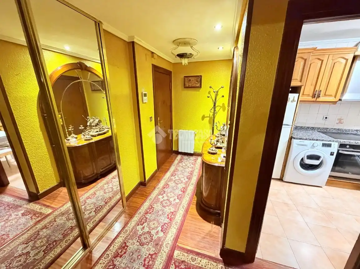 Piso en venta en Santander con Calefacción, Parquet y Trastero
