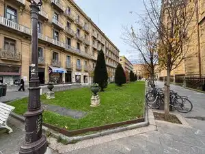 Vista exterior de Àtic en venda en Donostia - San Sebastián 