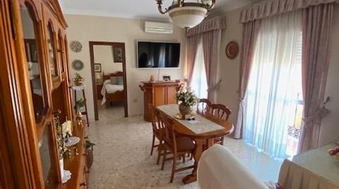 Foto 2 de Casa adosada en venta en Centro, Bormujos