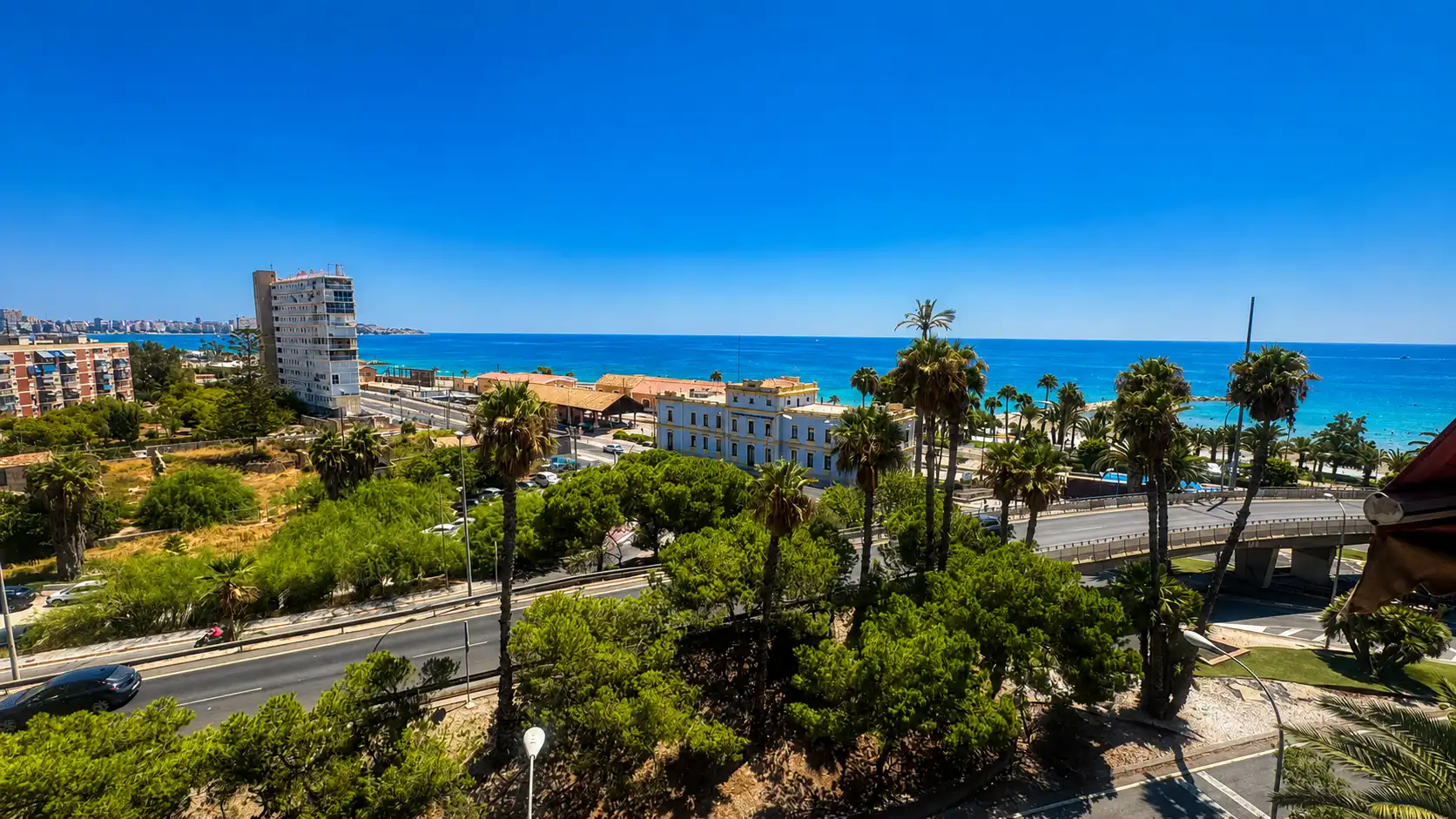 Vista exterior de Pis en venda en Alicante / Alacant amb Calefacció i Terrassa