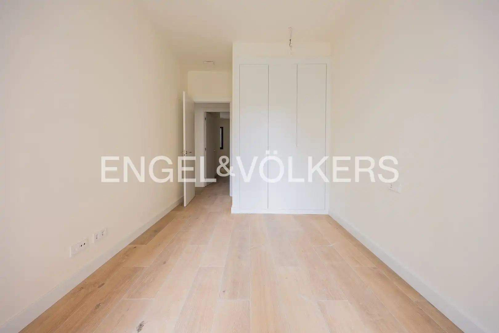 Bedroom of Flat for rent in Bilbao   with Heating and Balcony