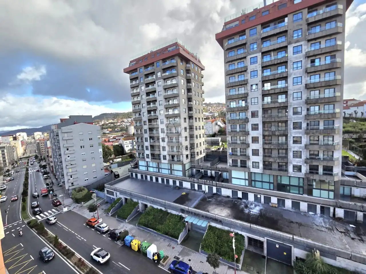 Außenansicht von Wohnung zum Verkauf in Vigo  mit Terrasse und Balkon